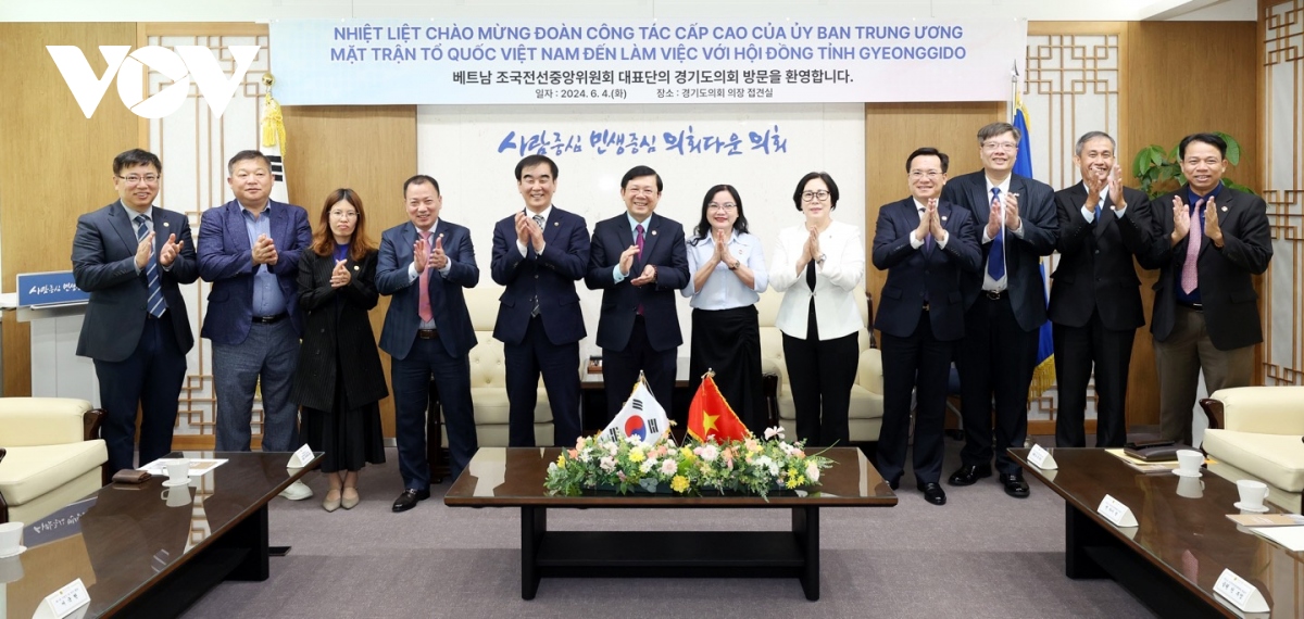 Promoting friendly cooperative relations between Vietnam and RoK
